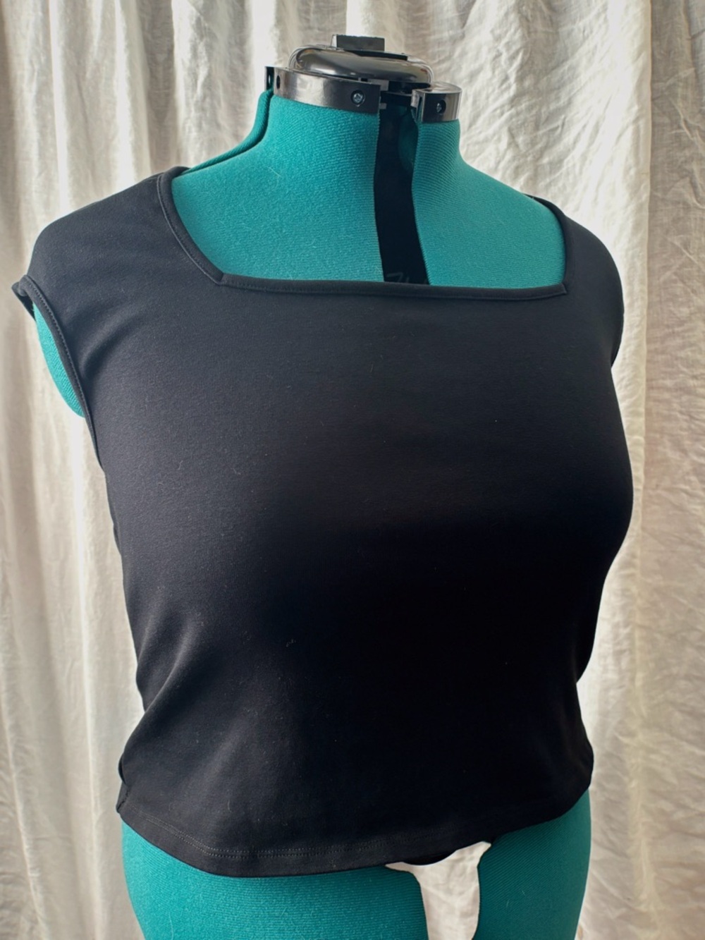 XL Women's Black Square-Neck Top